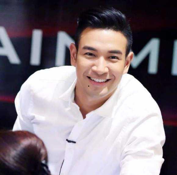 娱乐爆料男博主是谁,他是谁? 第2张 娱乐爆料男博主是谁,他是谁? 第2张